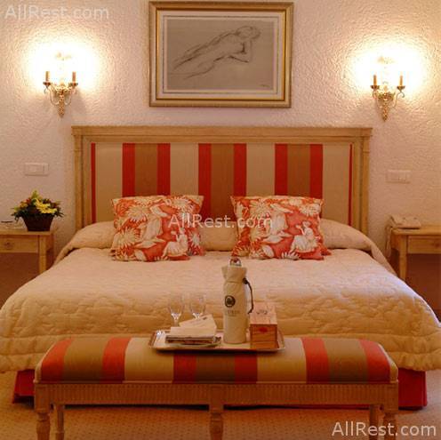Hotel Byblos Saint-Tropez 18